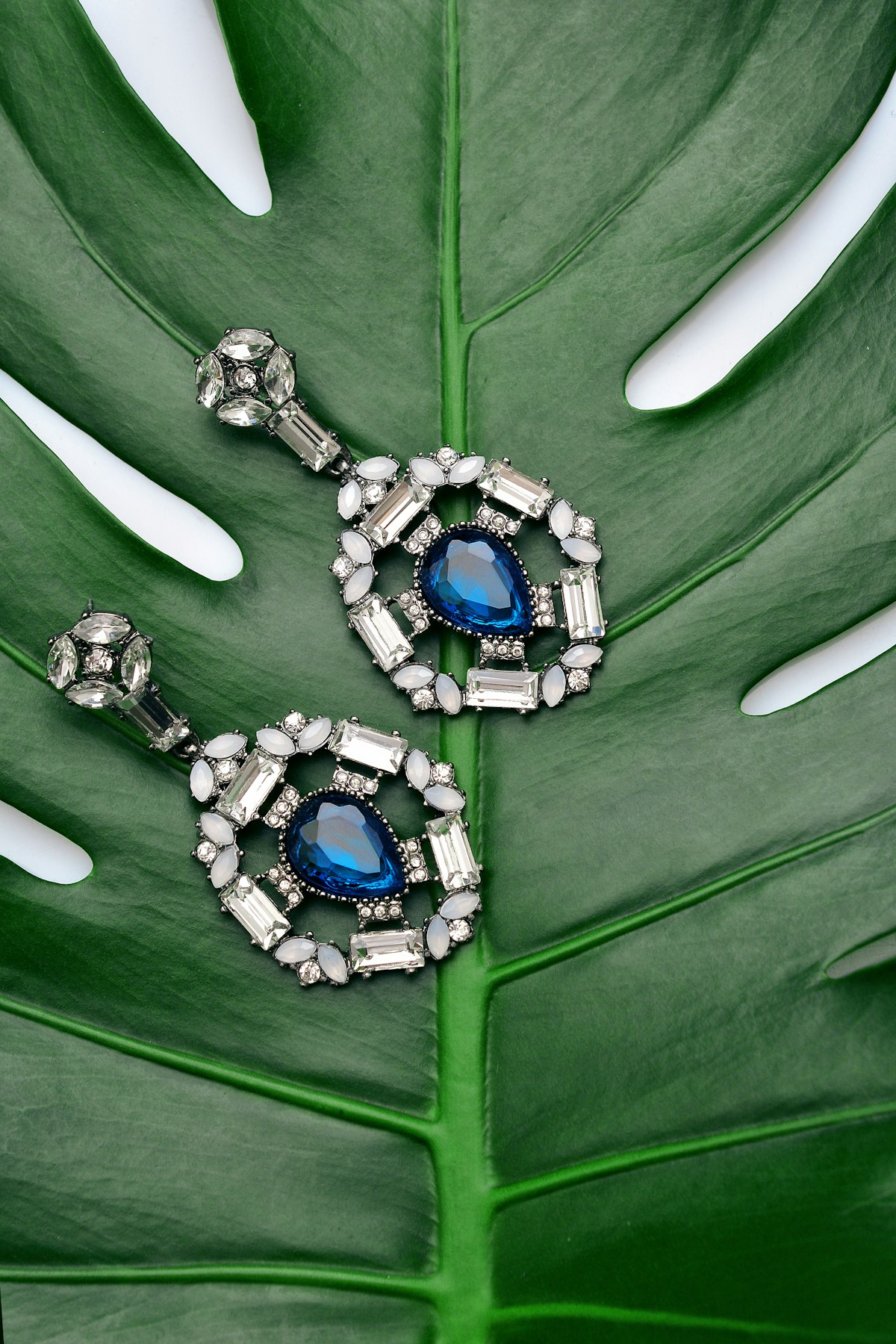 Crescent Hoops